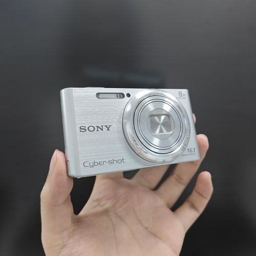 New sony cyber shot - 90%,