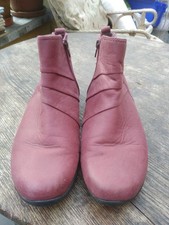 Earth Spirit Maroon Leather