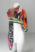 Ladies Red  Green Cream Arty