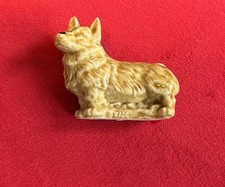Vintage Wade Whimsies Corgi Dog Ornament 4.5cm Long x 3.6cm High *