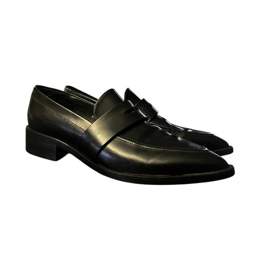 Intentionally and lacusa black - and,
