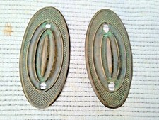 2 VINTAGE BRASS FURNITURE FINGER PLATES - DRAW FURNITURE PLATES