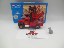 Corgi Classics 53601 Mack B