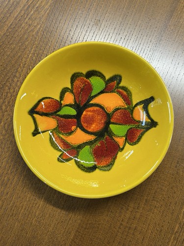 Poole pottery yellow bowl - pottery, 14cm