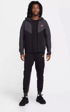 Nike Tech Fleece