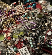 Job lot 1Kg Vintage & Modern