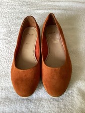 LADIES CLARKS BURNT ORANGE SUEDE COURT SHOES LOW WEDGE UK5.5