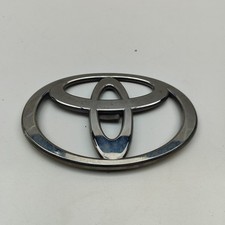TOYOTA YARIS XP210 Car Manufacturer Badge Emblem 90975-W2021 2024 30654996