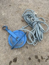 Gin Wheel Scaffold Pulley and Rope 250kg Scaffolder Lifting Block Attachment