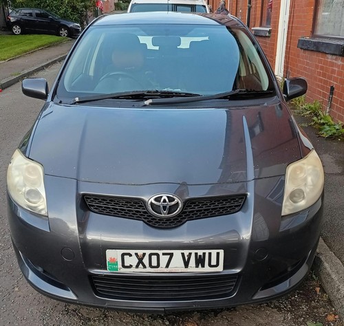Toyota auris - toyota,