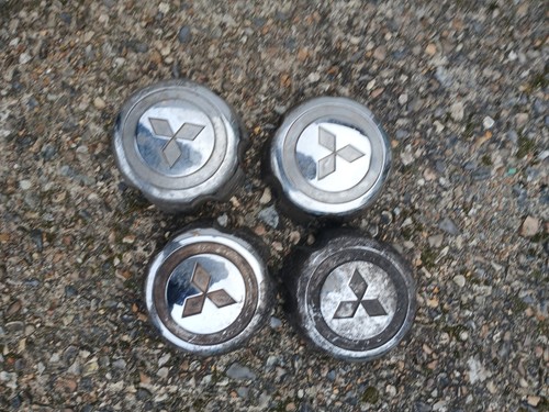 Mitsubishi pajero hub caps - mitsubishi,