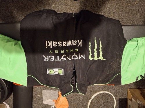 Monster energy kawasaki - monster,