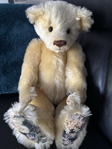 Pam howell cream teddy bear - howell,