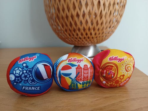 Kelloggs cereal toys football - toys,