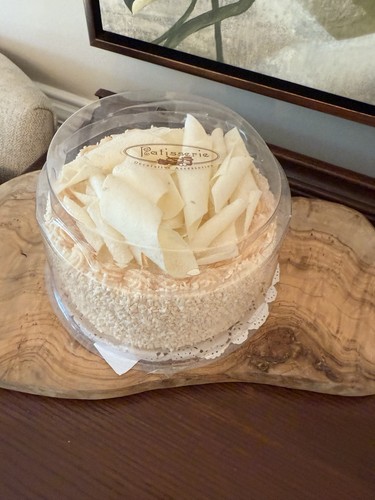 Artificial bakery display cake - artificial,