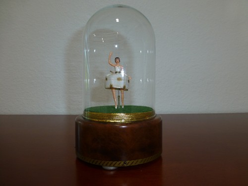 Vintage reuge dancing - reuge,