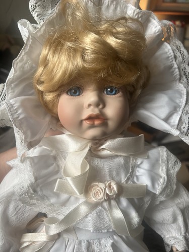 Vintage porcalin doll - vintage, leonardo