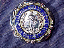 Vintage General Nursing Council For England & Wales Nurses Enamel Badge LJ30