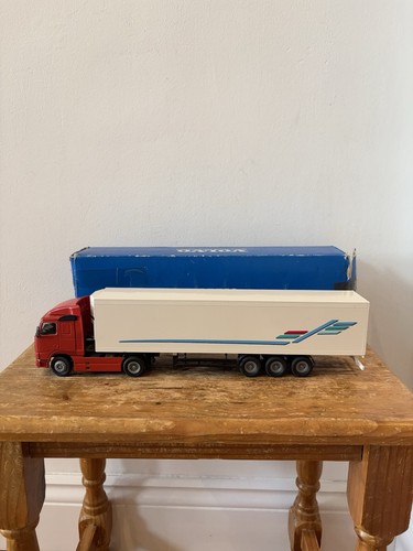 Conrad volvo fh12 4x2 with - 4x2, tri