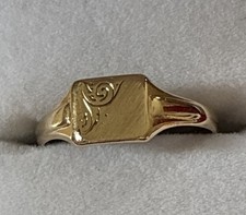 Vintage 9ct Yellow Gold Signet Ring Size P Chester Hallmark HG & S 1959