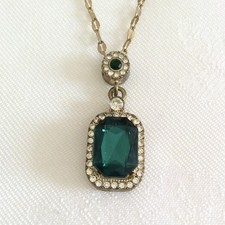 Vintage Emerald Green Crystal Fancy Chain Pendant Necklace