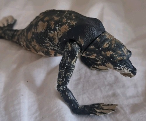 Primeval mer creature - mer, action