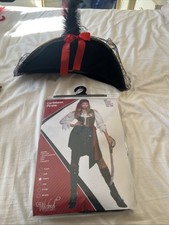 Medium WICKED CARIBBEAN PIRATE WITH PIRATE HAT (WOMAN) Perfect For Halloween