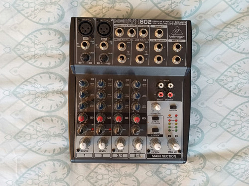 Behringer 802 xenyx - 802,