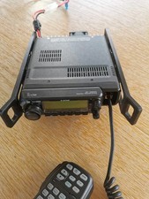 Icom ID-880H Rail/  Stand 3d