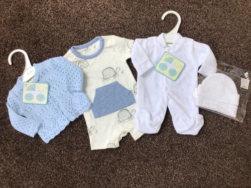 Bundle premature tiny baby - of,