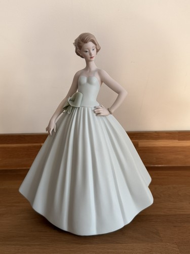 Lladro favourite gown - lladro,