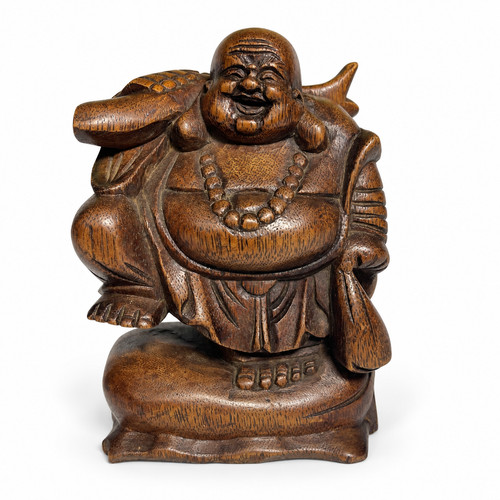 Hand carved wooden - 6.3",