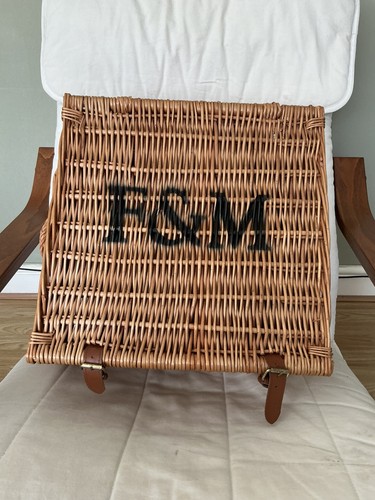 Fortnum and mason - and, f&m