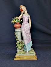 CAPODIMONTE NAPLES Figurine
