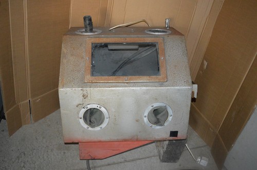 Guyson blast cabinet used - guyson,