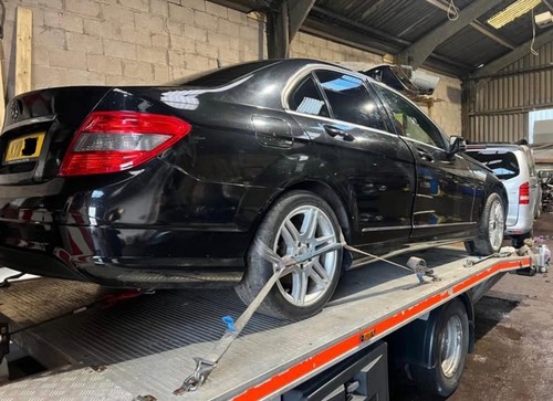 Mercedes class w204 - mercedes, c220