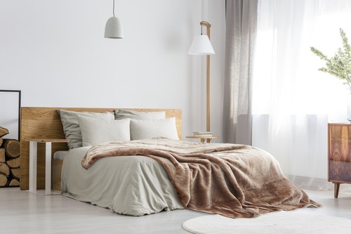 Ella throw