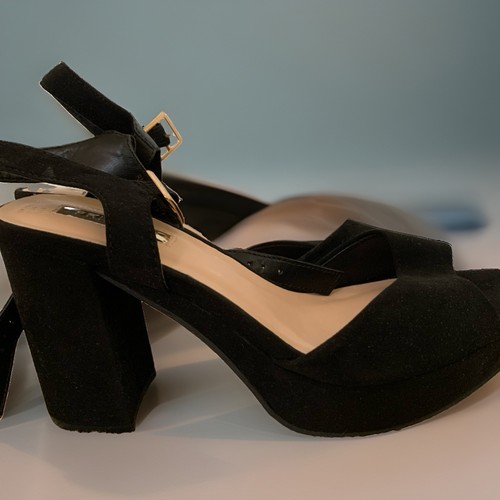 Black high heels size - black,