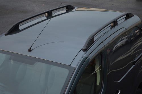 Black alu roof rack - roof, rails