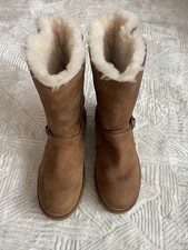 UGG 1001733 Noira Waterproof Leather Boot Size 8 /EUR 39/UK 6.5