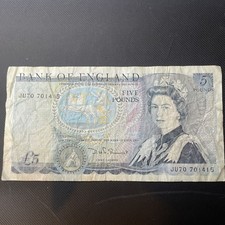 Old £5 NOTE  JU70 