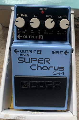Boss super chorus pedal - super,