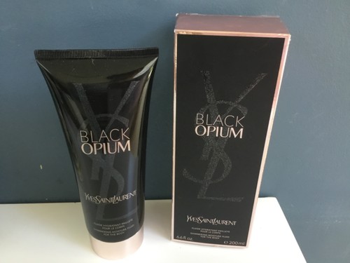 Ysl black opium shimmering - black,