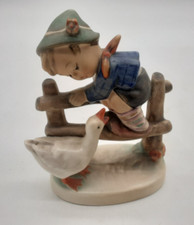 Goebel Hummel Porcelain Figurine Large Barnyard Hero 195 2/0 West Germany 1948