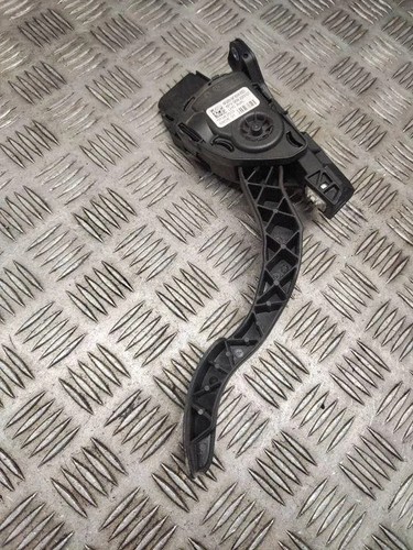 Volvo xc70 throttle - volvo, pedal