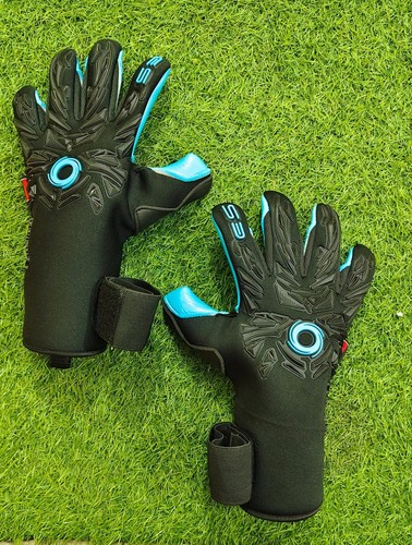 Soccer goalkeeper gloves - soccer, 9