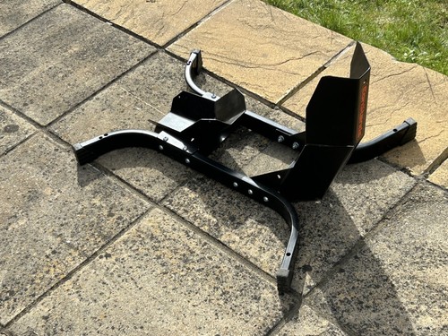 Front wheel chock - front,