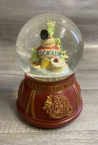 Whimsical world pocket - world,