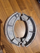 suzuki t500 front brake shoes