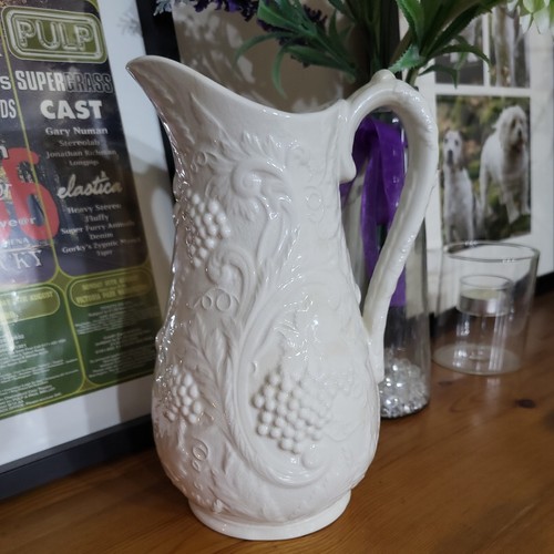 Portmerion white jug - white, grape